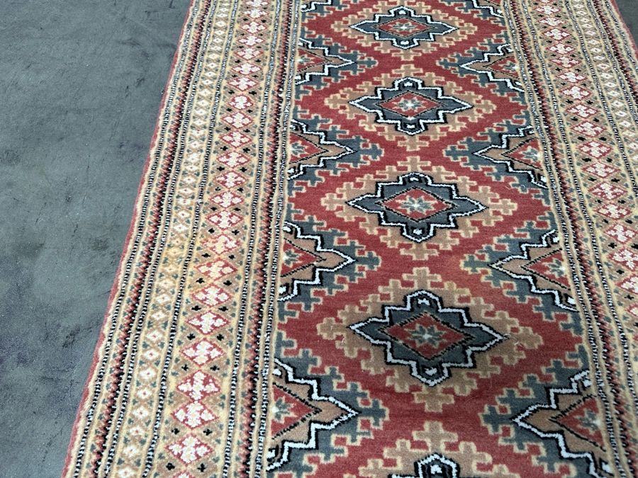Hand Knotted Wool Persian Runner Rug From Pakistan 31.5W X 118L [Photo 11]