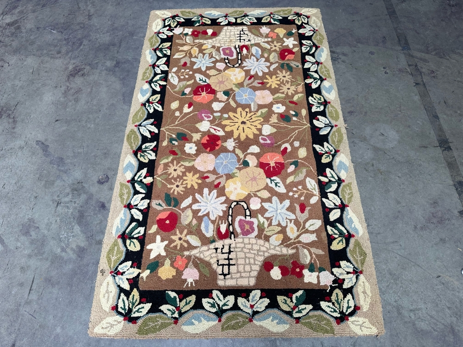 Vintage Hooked Area Rug 37.5 X 66 [Photo 2]