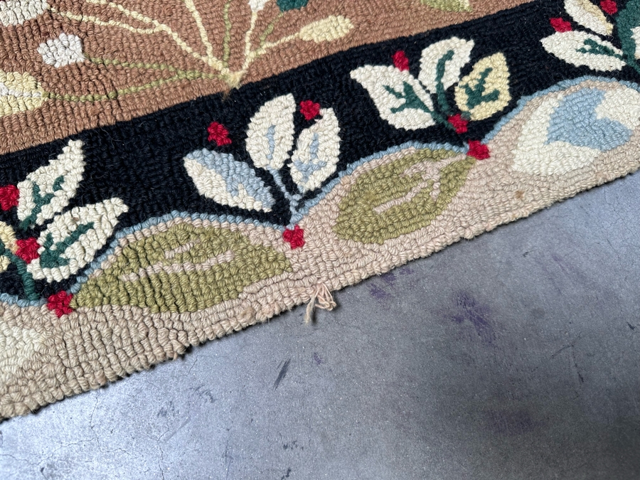 Vintage Hooked Area Rug 37.5 X 66 [Photo 8]