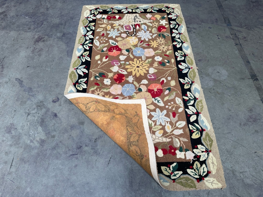 Vintage Hooked Area Rug 37.5 X 66 [Photo 10]