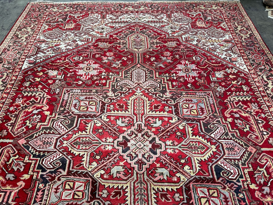 Hand Knotted Wool Persian Geometric Area Rug 114 X 169 [Photo 9]