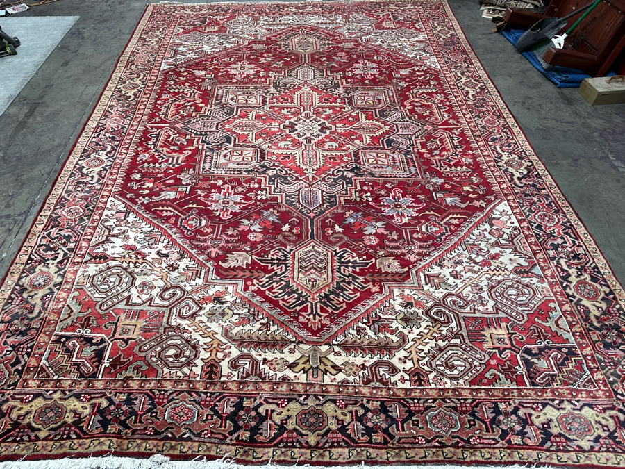 Hand Knotted Wool Persian Geometric Area Rug 114 X 169 [Photo 5]