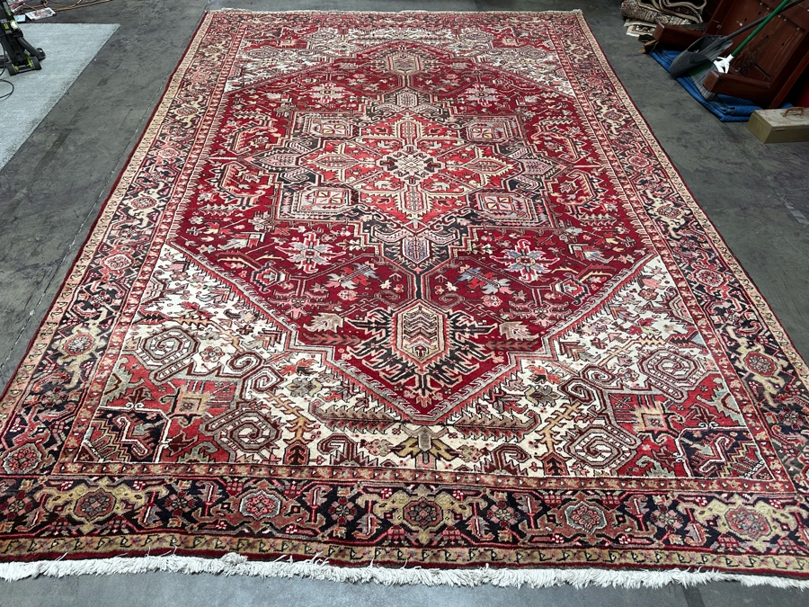 Hand Knotted Wool Persian Geometric Area Rug 114 X 169 [Photo 2]