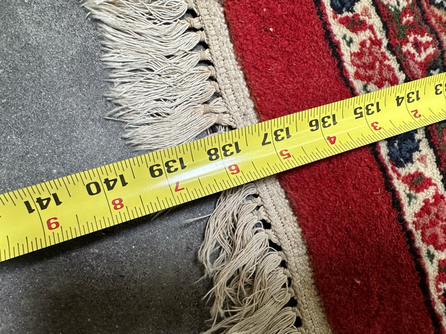 Stunning Hand Knotted Wool Persian Area Rug 100 X 138 [Photo 17]