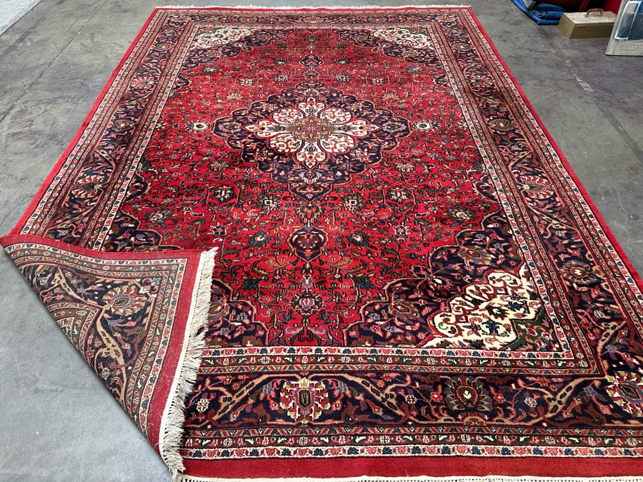 Stunning Hand Knotted Wool Persian Area Rug 100 X 138 [Photo 14]
