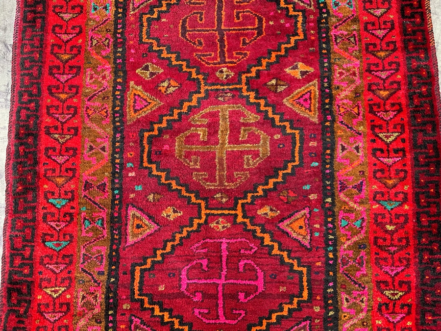 Hand Knotted Wool Persian Area Rug With Reds And Pinks 57 X 71 [Photo 9]