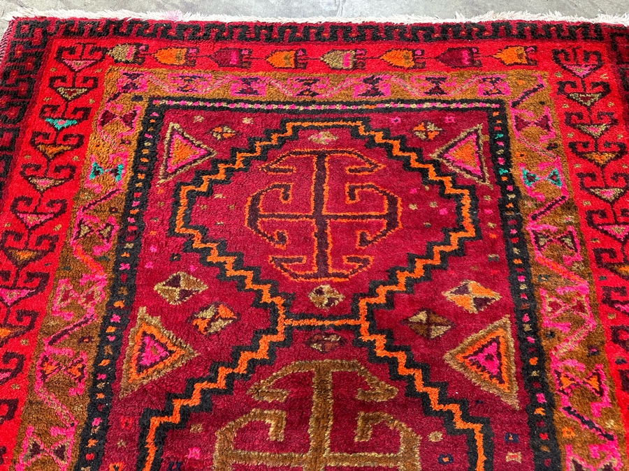 Hand Knotted Wool Persian Area Rug With Reds And Pinks 57 X 71 [Photo 10]