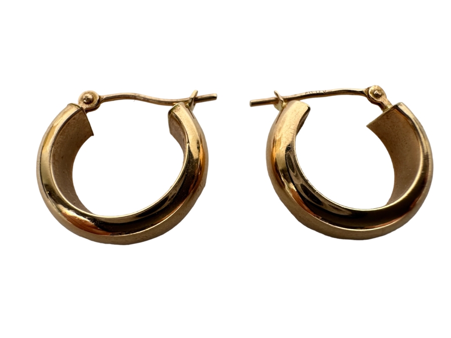 14K Gold Earrings 1.3g