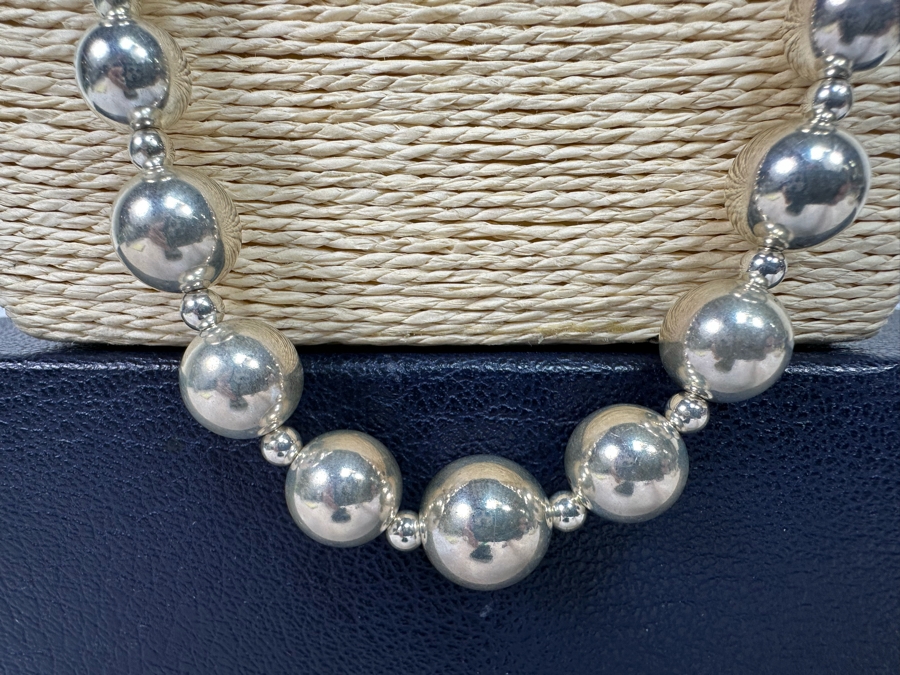 Stunning Sterling Silver Graduated SS Beaded 30' Necklace 60.6g [Photo 4]