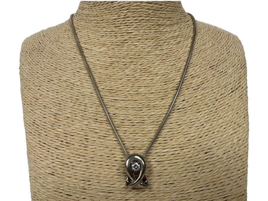 Sterling Silver Pendant With Sterling Silver 18' Necklace 9.9g [Photo 3]