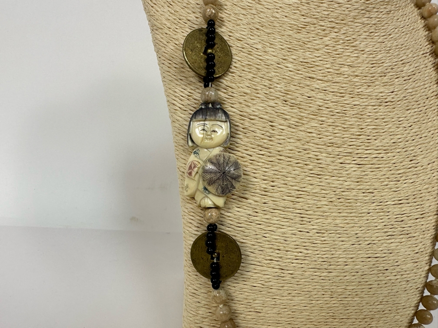 Vintage Japanese Carved Netsuke Pendant Agate Bead 30' Necklace With Onyx And Coins  [Photo 6]