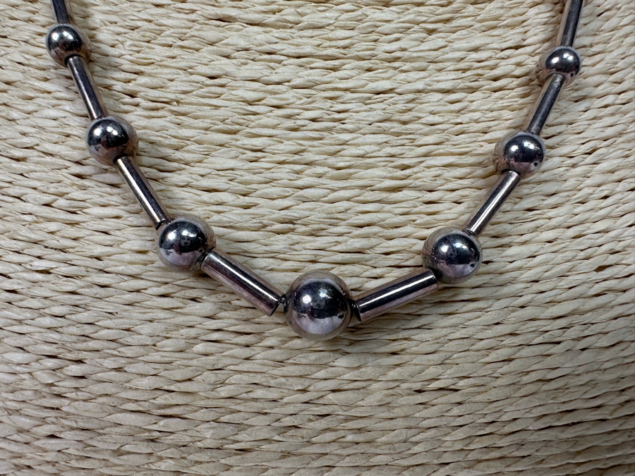 Modernist Sterling Silver Graduated Beads 18' Necklace 18.9g [Photo 4]