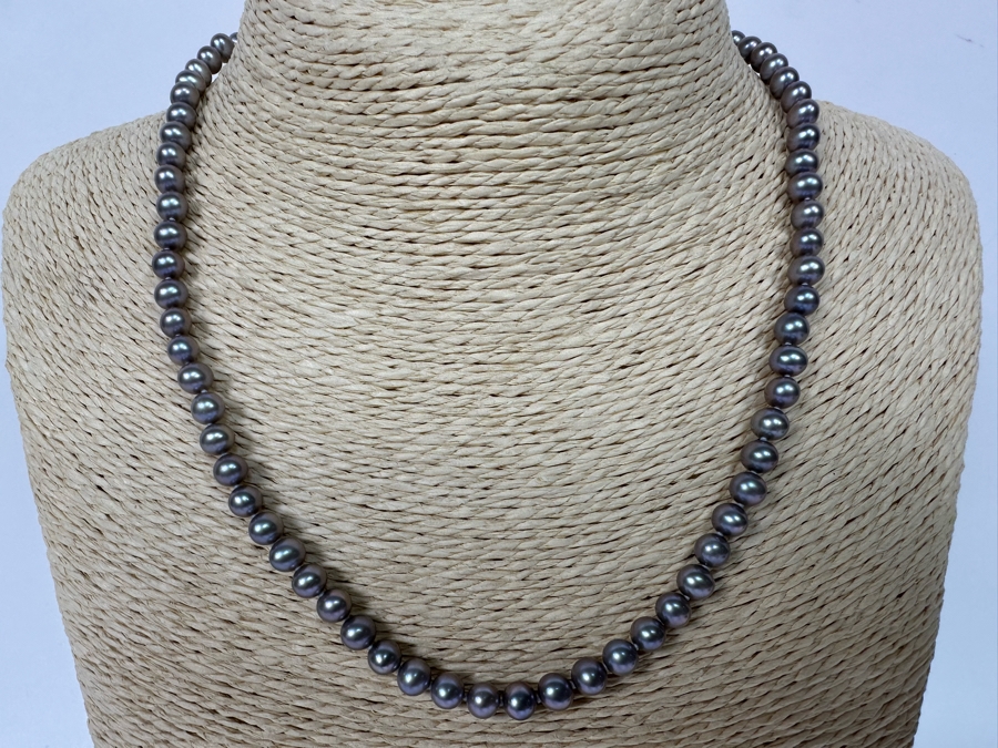 18' Pearl Necklace [Photo 2]