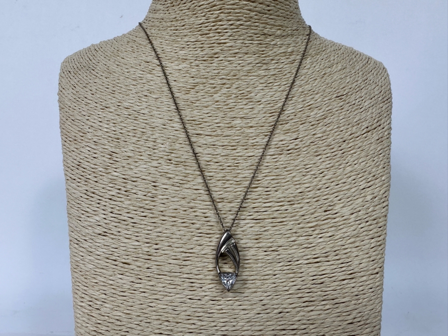 Sterling Silver Pendant With Sterling Silver 18' Necklace 4g [Photo 4]