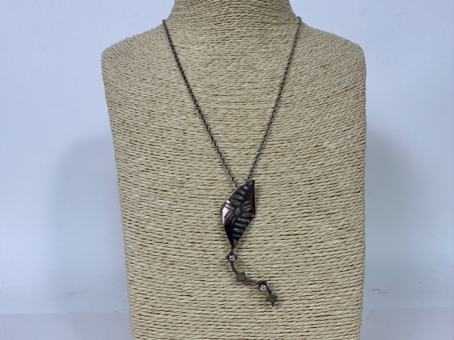 Sterling Silver Kite Pendant / Brooch Pin With 20' Sterling Silver Chain Necklace 7.9g [Photo 3]