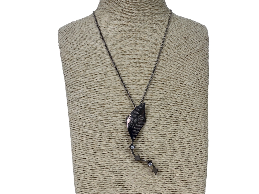 Sterling Silver Kite Pendant / Brooch Pin With 20' Sterling Silver Chain Necklace 7.9g [Photo 1]