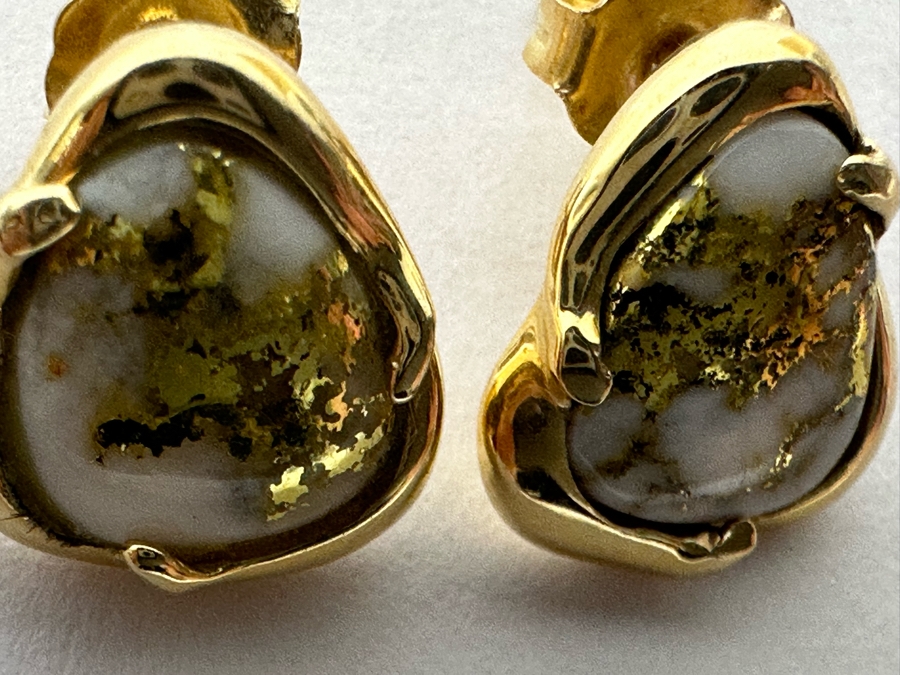 Stunning Pair Of 14K Gold Earrings With Gold Veined Quartz Stones 3.9g [Photo 9]