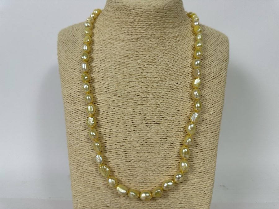 22' Pearl Necklace [Photo 2]