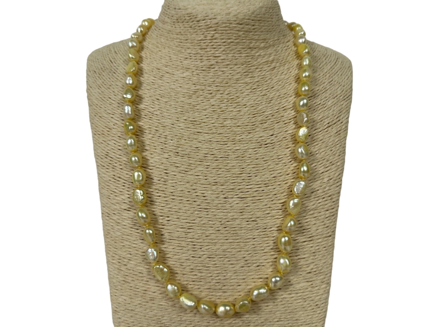 22' Pearl Necklace [Photo 1]