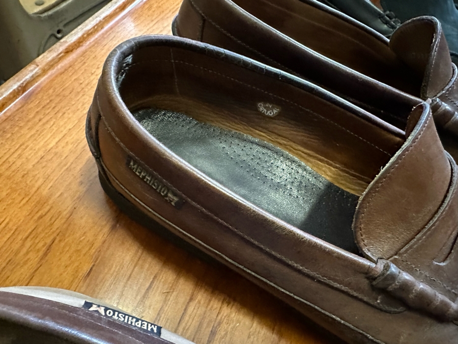 Men's Size 13 Mephisto Shoes [Photo 8]