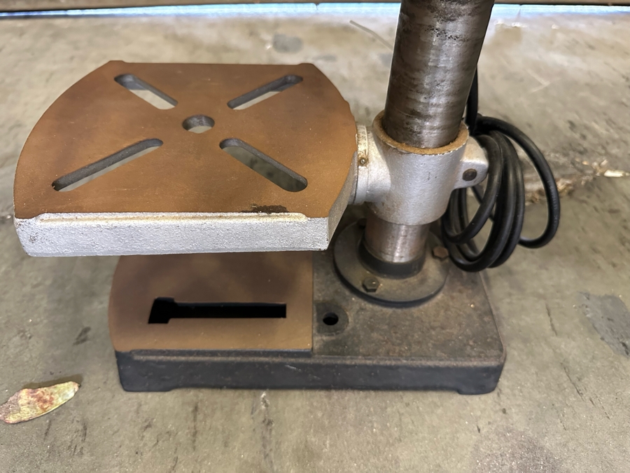 Craftsman 9' Drill Press [Photo 6]