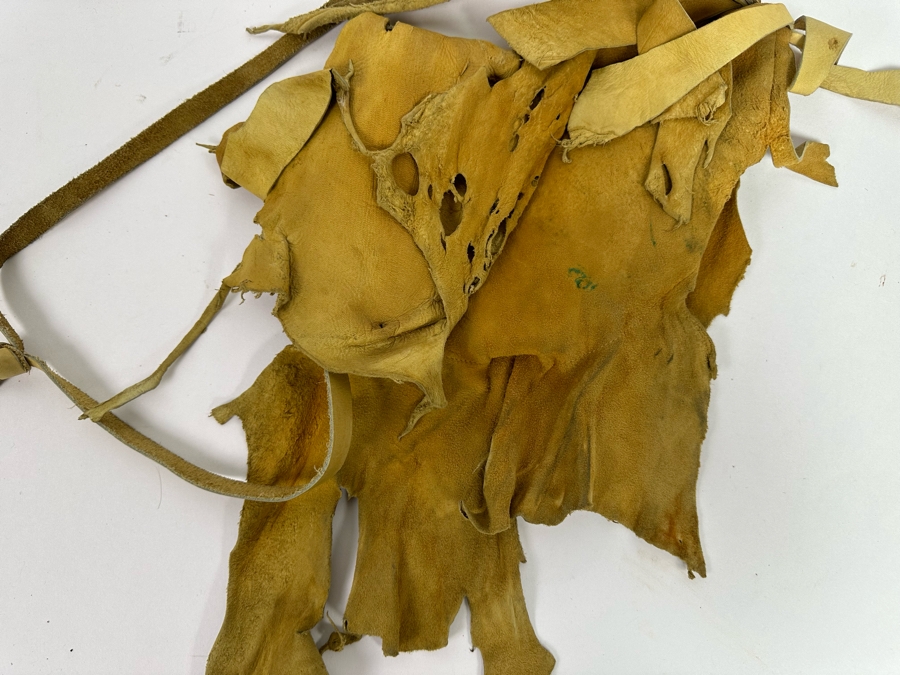 Handmade Leather Canteen With Strap [Photo 6]