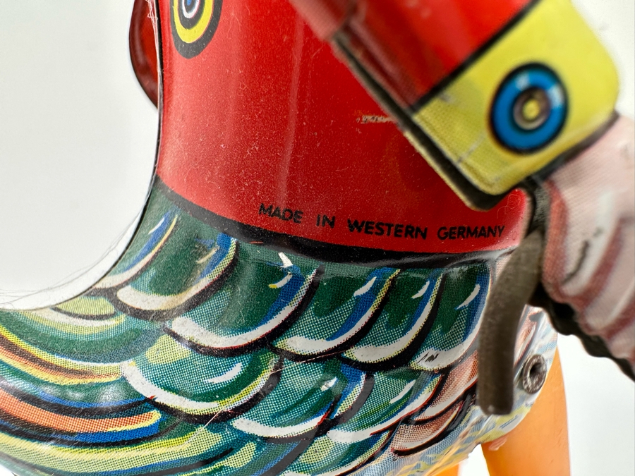 German Wind-Up Mechanical Tin Toy Duck With Umbrella Die 10 Sekunden Quick-Stepp Show 10.5H [Photo 4]
