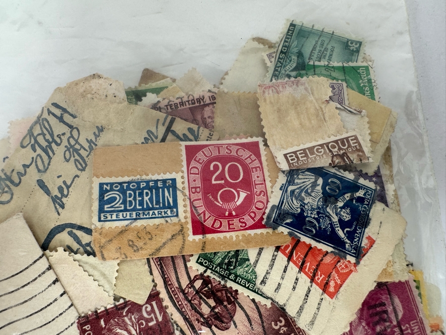 Vintage Stamp Collection - See Photos [Photo 20]