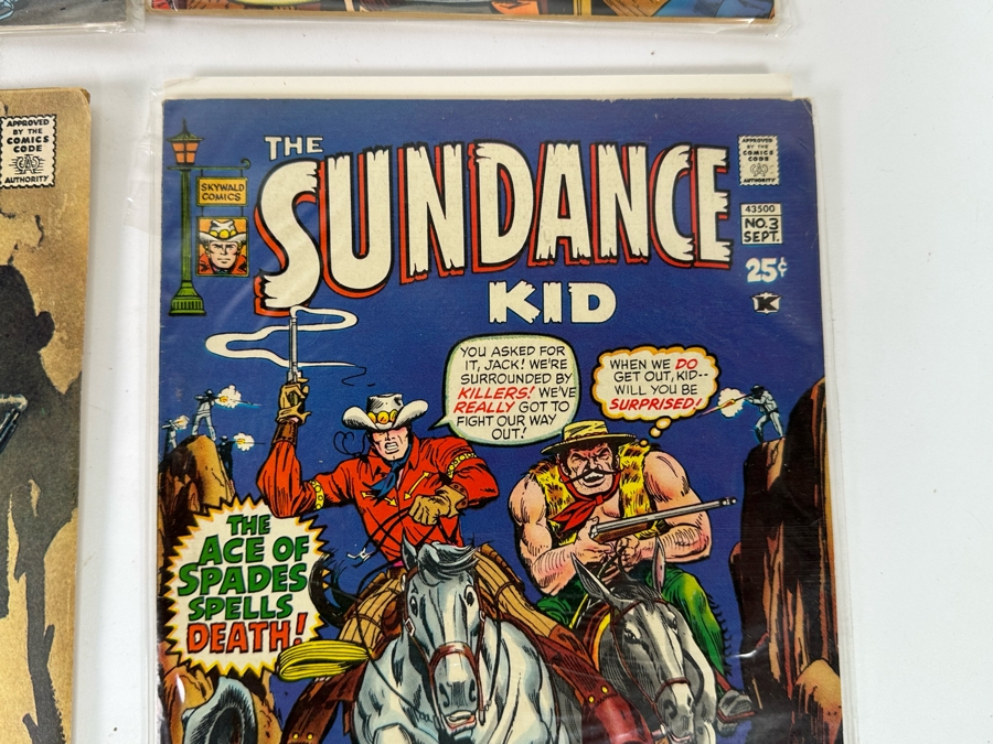 Vintage Comics Books: The Sundance Kids, The Wizard Of Oz, Geronimo Jones, Billy The Kid, The Sundance Kid [Photo 9]