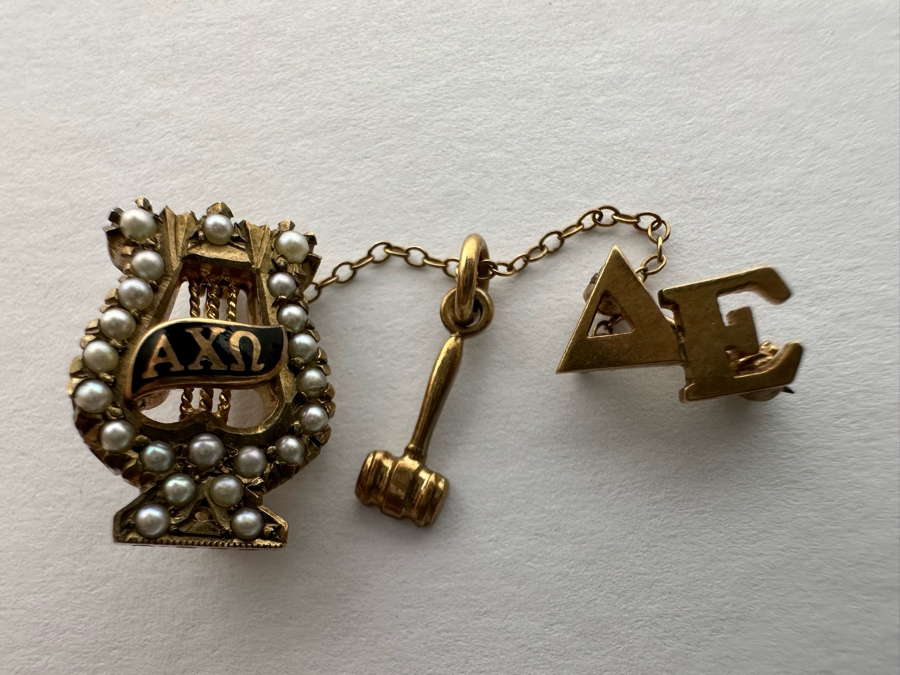 10K Gold Alpha Chi Omega Sorority Pin With Seed Pearls 4.2g