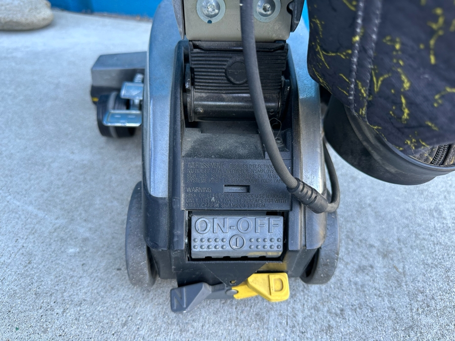 Last Minute Add - Kirby Limited Edition Hepa Filtration Vacuum Cleaner Model G6D [Photo 6]