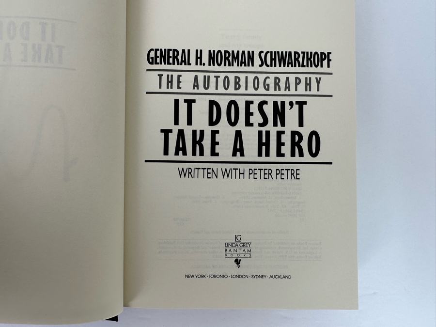 Signed First Edition Hardcover Book General H. Norman Schwarzkopf The Autobiography It Doesn't Take A Hero Signed By General H. Norman Schwarzkopf 1992 [Photo 10]