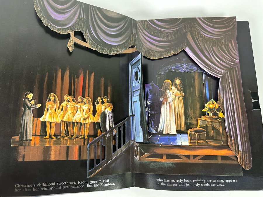 First Edition The Phantom Of The Opera Pop-Up Book 1988 [Photo 4]