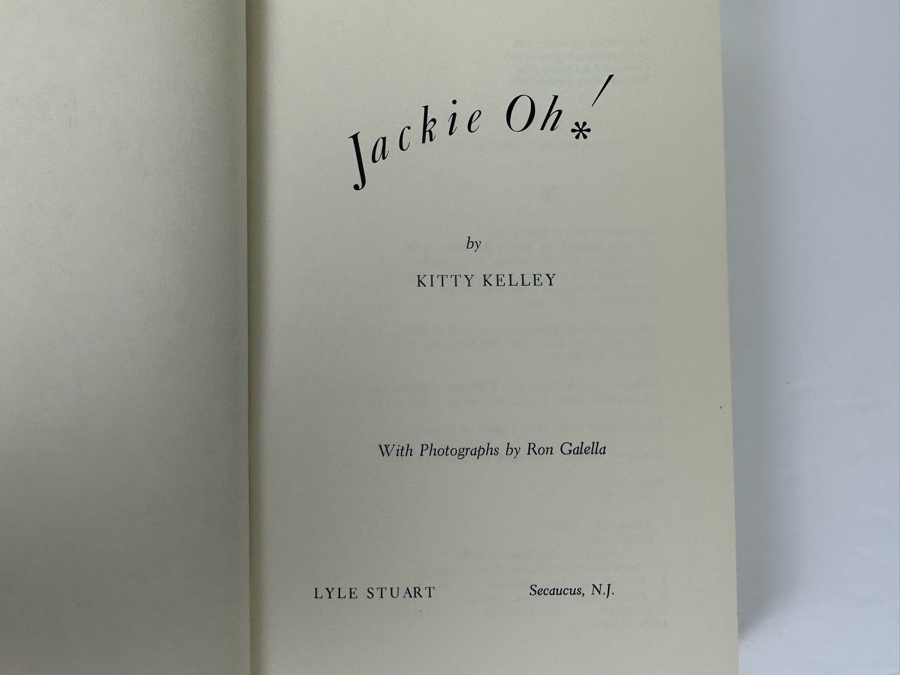 Signed First Edition Hardcover Book Jackie Oh! Signed By Kitty Kelley 1978 [Photo 8]