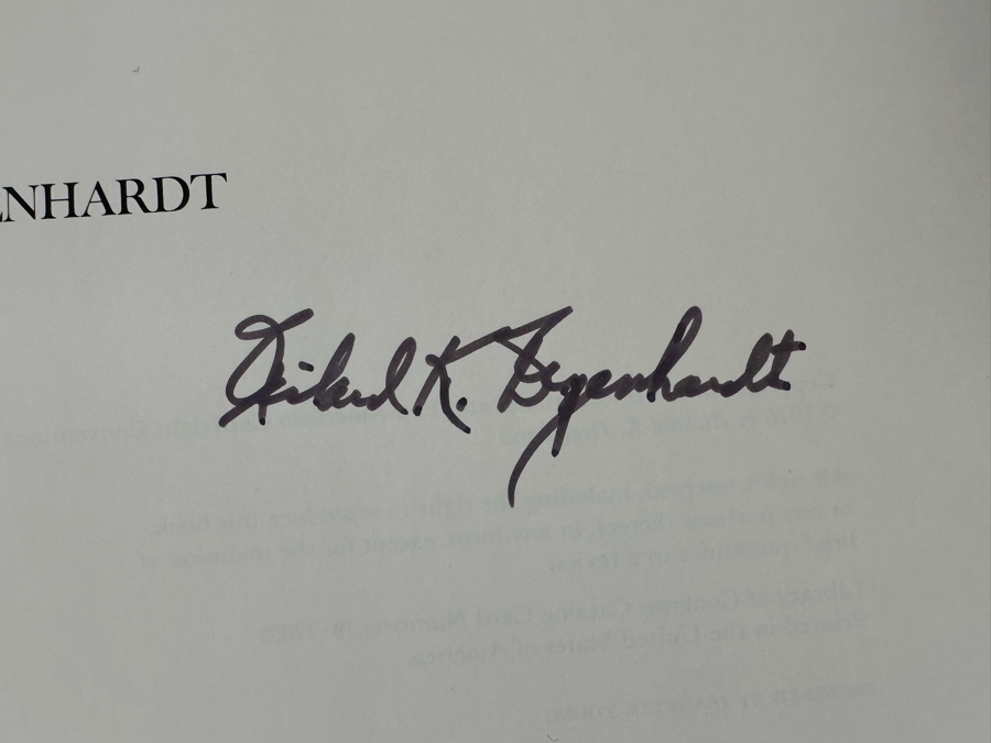 Signed First Edition Hardcover Book Belleek The Complete Collector's Guide And Illustrated Reference Signed By Richard K. Degenhardt 1978 [Photo 8]
