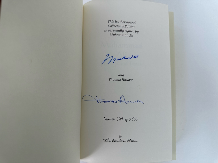 Autographed Muhammad Ali His Life And Times Hardcover Book By Thomas Hauser Signed Collector's Edition Bound In Genuine Leather Easton Press Signed By Muhammad Ali And Thomas Hauser Limited Edition Numbered 1,249 Of 3,500 [Photo 9]