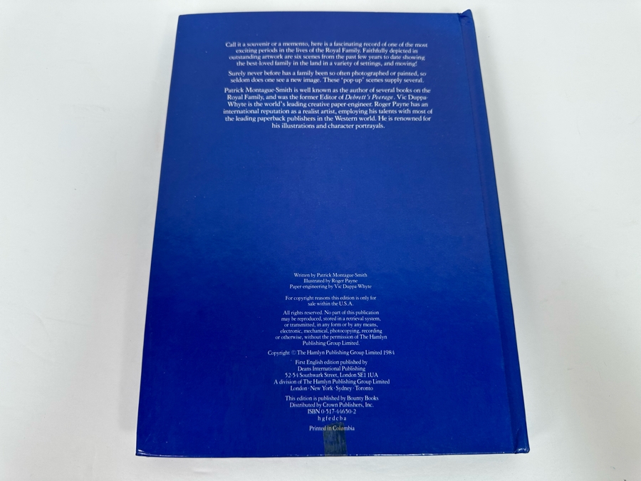 First English Edition Pop-Up Book 1984 The Royal Family Pop-Up Book By Patrick Montague-Smith [Photo 9]