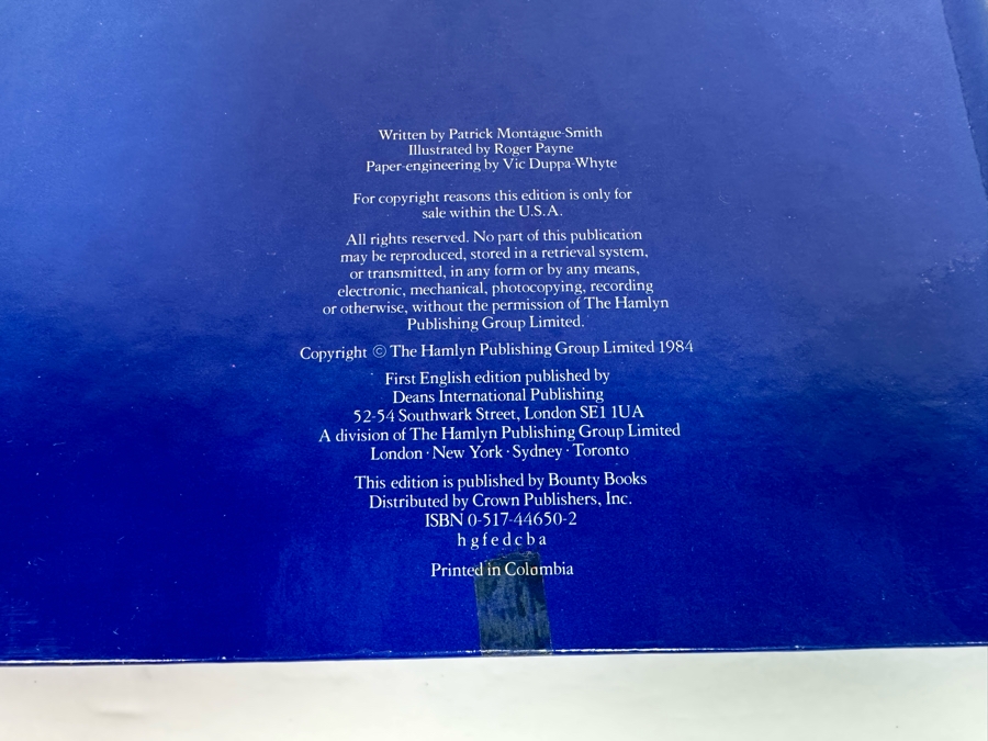 First English Edition Pop-Up Book 1984 The Royal Family Pop-Up Book By Patrick Montague-Smith [Photo 10]