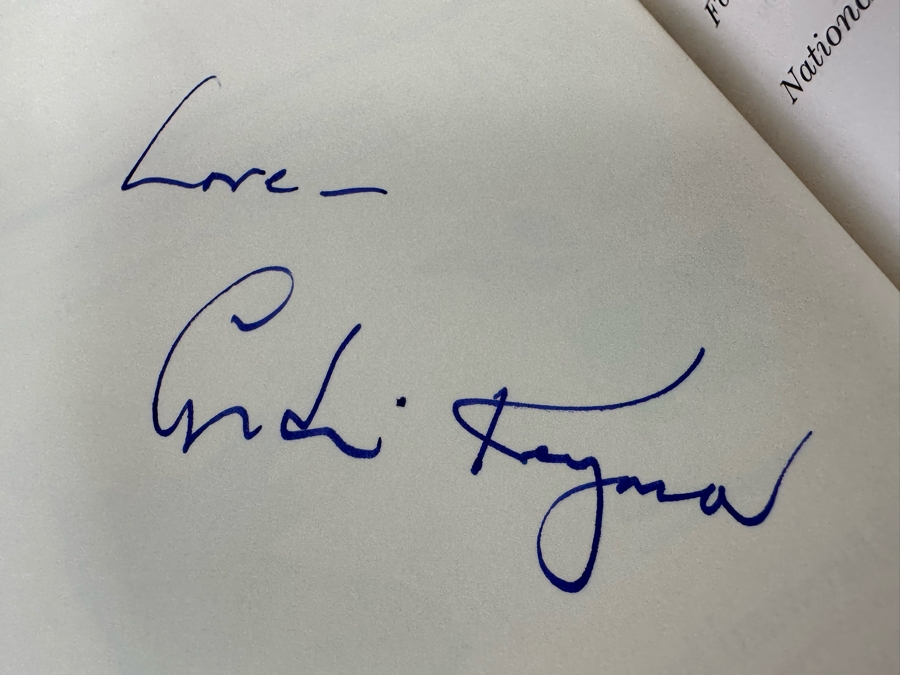 Signed First Printing Paperback Book Family Fun Activity Book Signed By TV's Captain Kangaroo Bob Keeshan 1994 [Photo 6]