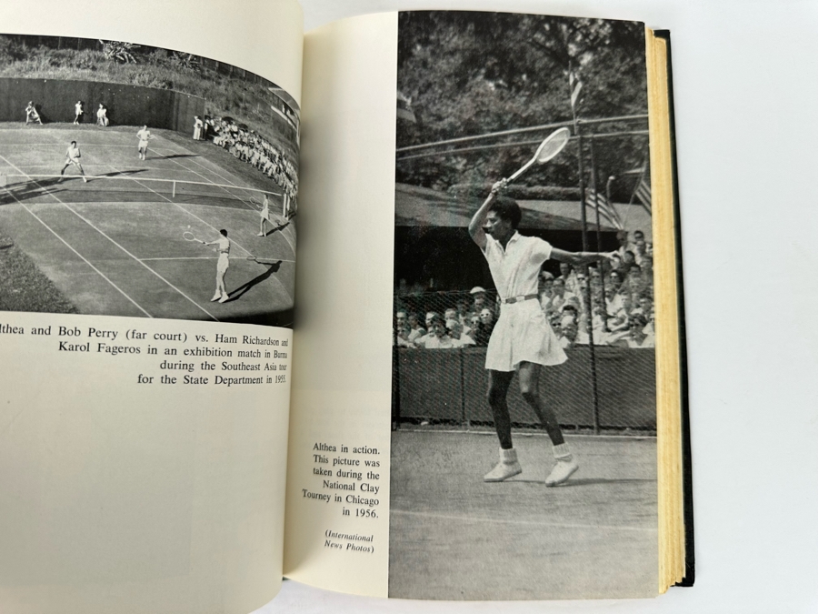 Signed First Edition Hardcover Book I Always Wanted To Be Somebody Signed By Althea Gibson (1927-2003) - American Tennis Player & Pro Golfer - First African American To Win A Tennis Grand Slam Title [Photo 12]