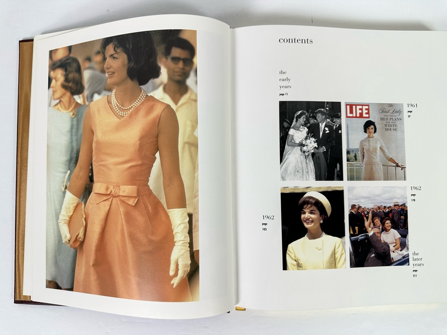 Signed Limited First Edition Leather-Bound Easton Press Hardcover Book A Thousand Days Of Magic Dressing Jacqueline Kennedy For The White House Signed By Oleg Cassini Numbered 944 Of 3,500 [Photo 17]