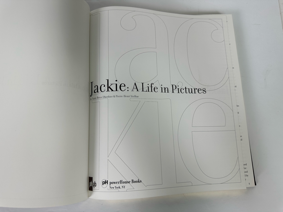 First Edition Leather-Bound Hardcover Easton Press Book Jackie Kennedy: A Life In Pictures By Yann-Brice Dherbier & Pierre-Henri Verlhac 2004 [Photo 8]