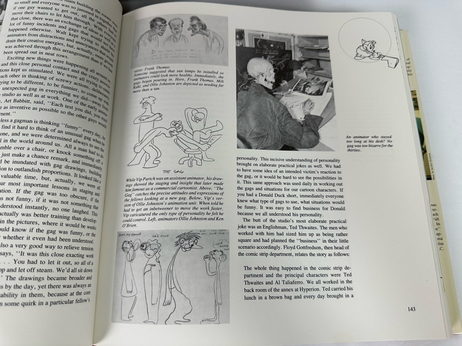 Signed Special First Edition Hardcover Book With Slipcover Disney Animation: The Illusion Of Life Signed By Frank Thomas And Ollie Johnston And Contains Original Film Footage From A Classic Disney Feature 1981 [Photo 36]