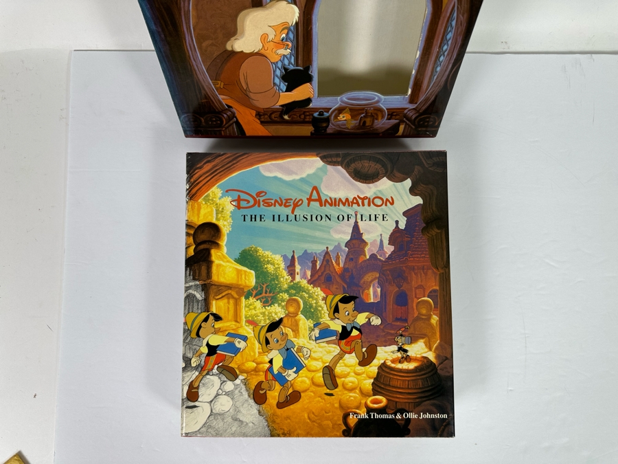 Signed Special First Edition Hardcover Book With Slipcover Disney Animation: The Illusion Of Life Signed By Frank Thomas And Ollie Johnston And Contains Original Film Footage From A Classic Disney Feature 1981 [Photo 9]