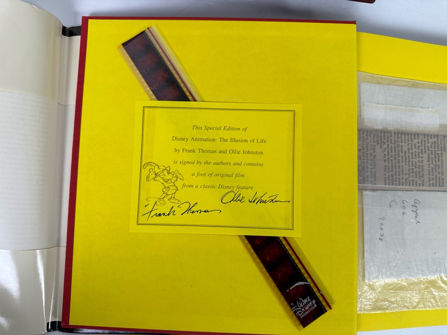 Signed Special First Edition Hardcover Book With Slipcover Disney Animation: The Illusion Of Life Signed By Frank Thomas And Ollie Johnston And Contains Original Film Footage From A Classic Disney Feature 1981 [Photo 12]