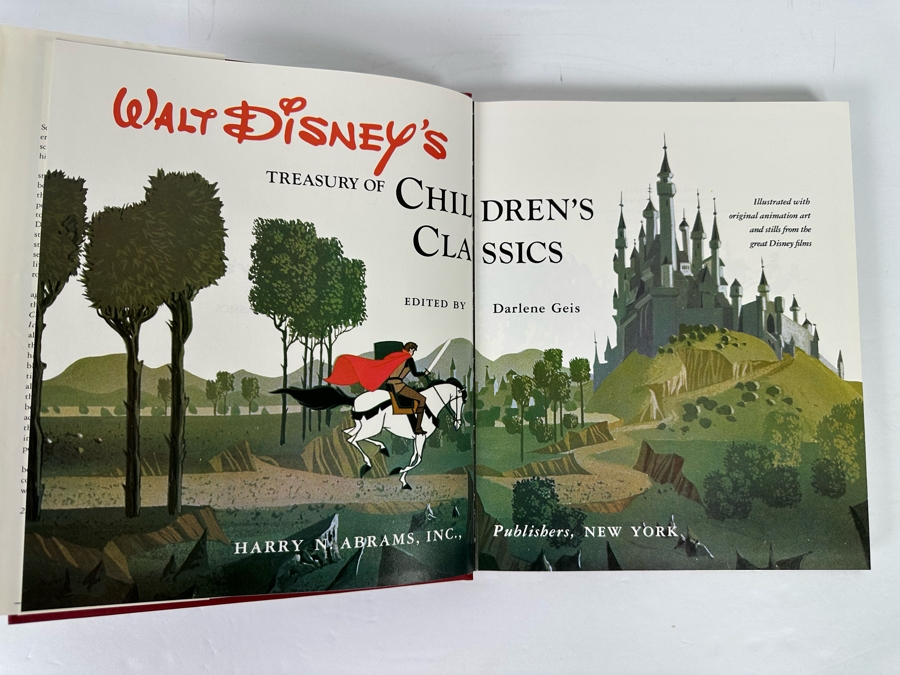 First Edition Hardcover Book Walt Disney's Treasury Of Children's Classics 1978 [Photo 3]