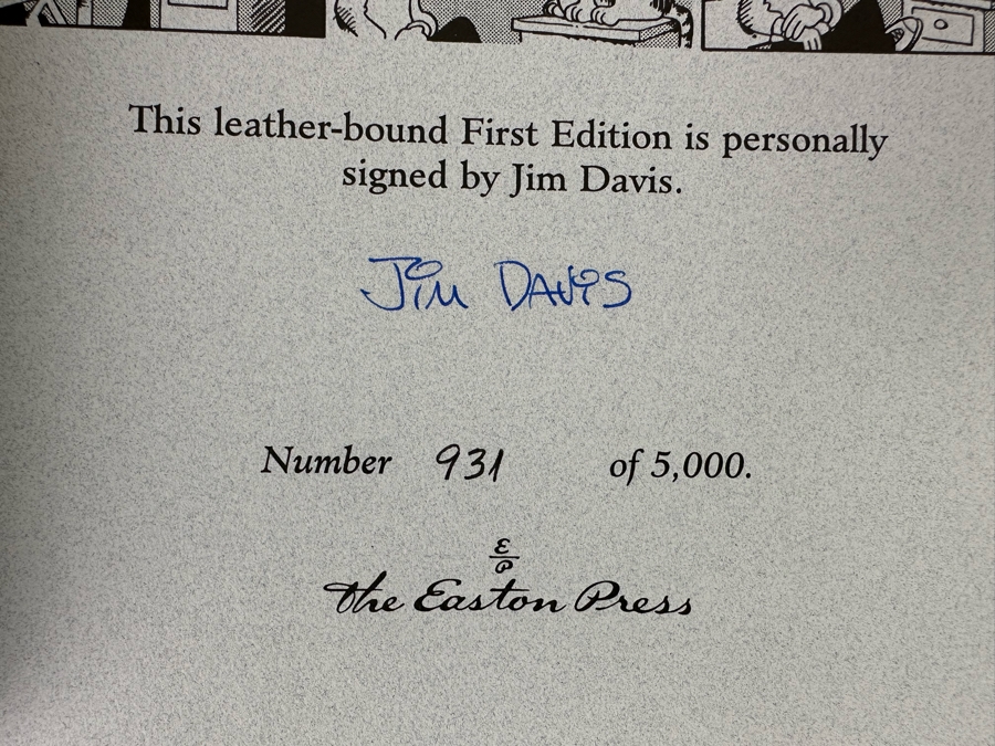 Signed Limited First Edition Hardcover Easton Press Book Garfields Twentieth Anniversary Collection Signed By Jim Davis Numbered 931 Of 5,000 [Photo 11]