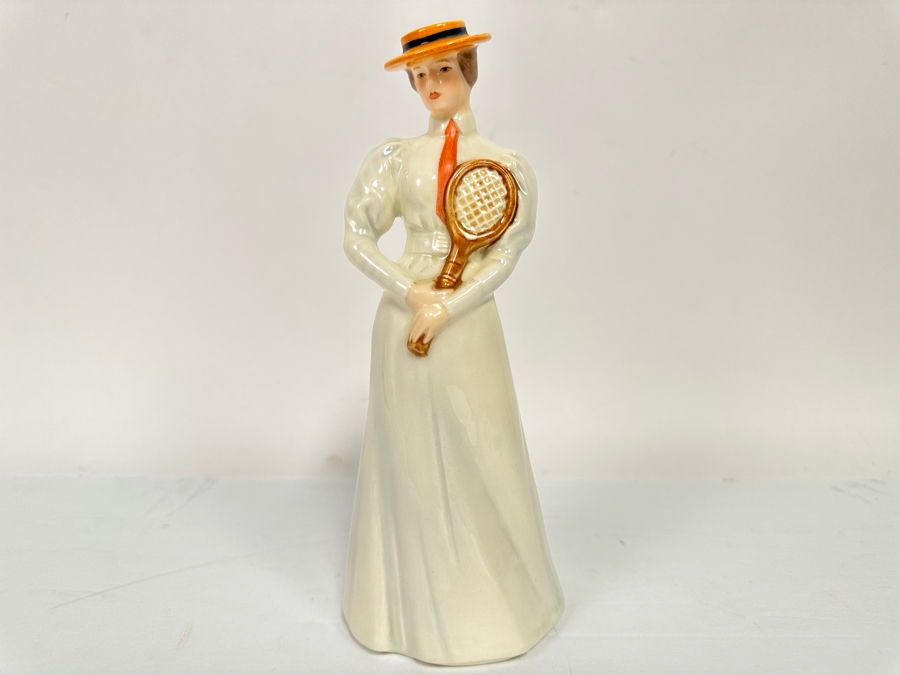Vintage Goebel 'Center Court 1903' Female Tennis Player Figurine 1629322 8.5H [Photo 2]