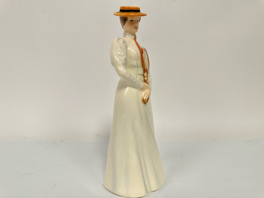 Vintage Goebel 'Center Court 1903' Female Tennis Player Figurine 1629322 8.5H [Photo 5]