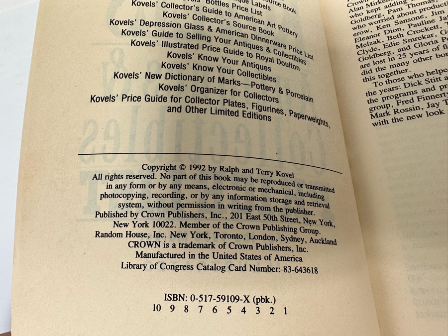 Signed 25th Anniversay Edition Kovels' Antiques & Collectibles Price List 1993 Signed By Ralph And Terry Kovel [Photo 8]